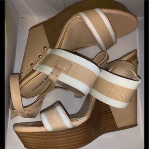 New Gianni Bini Brana pink/beige and white wedges